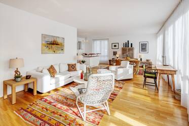 Un apartament foarte frumos, de înaltă calitate, de închiriat