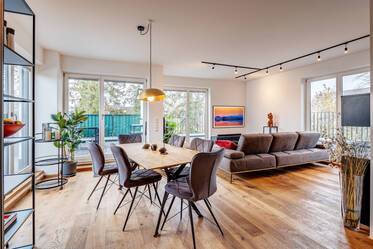 Velmi pěkně zařízené Penthouse byt na adrese Pasing
