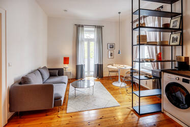 Neu renovierte Altbauwohnung auf Zeit mieten