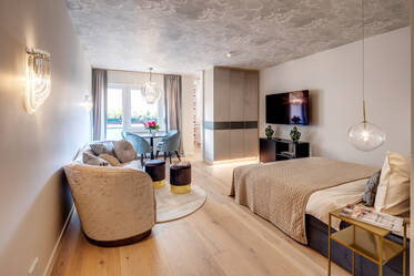 Luxuriöses Designer-Apartment mit Balkon