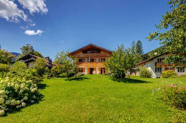 Sehr schöne möblierte Gartenwohnung içinde Schliersee