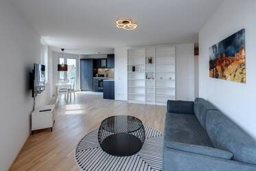 Prima ocupare - apartament mansardat în Plaza Pasing