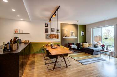 Много хубаво обзавеждане Плосък в Milbertshofen