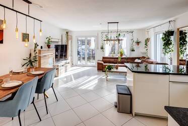 Sehr schöne möblierte Maisonettewohnung içinde Trudering