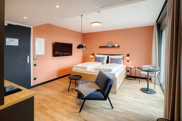 TheBase Coliving | Με θέα στο Grand Park