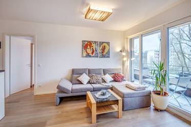 Schöne möblierte Wohnung içinde Oberföhring