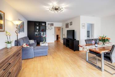 Семеен апартамент в центъра на Unterhaching под наем