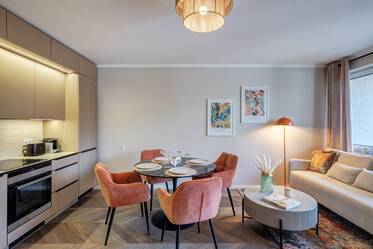 Πολύ ωραία επιπλωμένο Επίπεδη στο Nymphenburg