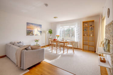 Pasing-Obermenzing'de modernize edilmiş 4 odalı daire 