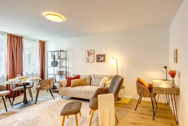 Erstbezug nach umfassender Modernisierung: 2-Zimmer Wohnung 