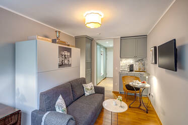 Apartament elegant în clădirea laterală liniștită