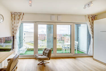 Apartament modern, nou construit, cu loggie și priveliște deschisă