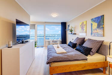 Frisch renoviertes Apartment im 14. OG. mit Fernblick  
