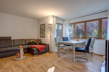 Möblierte Gartenwohnung mit großer Terrasse