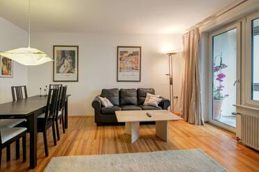 Красиво обзавеждане Плосък в Schwabing