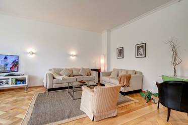 Sehr schöne möblierte Wohnung içinde Dreimühlenviertel