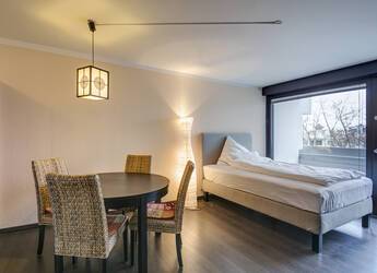 Tamamen mobilyalı Düz içinde Schwabing