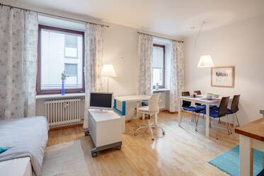 Красиво обзавеждане Плосък в Schwabing