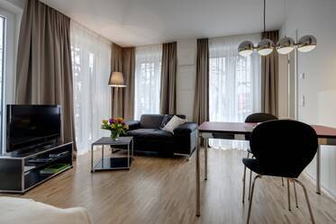 Sehr schöne möblierte Wohnung içinde Großhadern