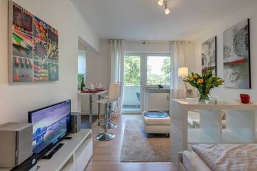 Sehr schöne möblierte Wohnung içinde Schwabing