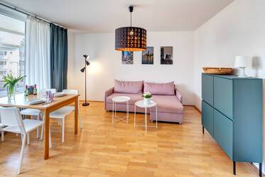 Schöne möblierte Wohnung içinde Oberföhring