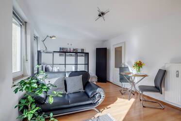 Sehr schöne möblierte Wohnung içinde Parkstadt Bogenhausen