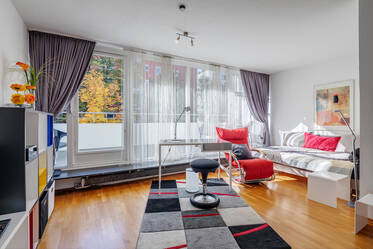 Sehr schönes Apartment mit Balkon, Schwabing-West