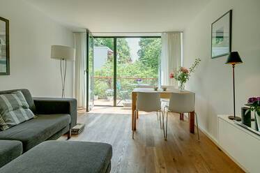 매우 멋진 가구 플랫 in Schwabing