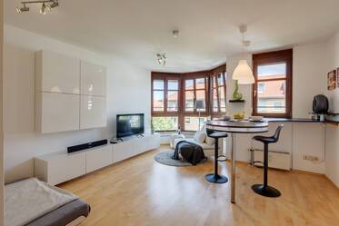 Красиво обзавеждане Плосък в Milbertshofen