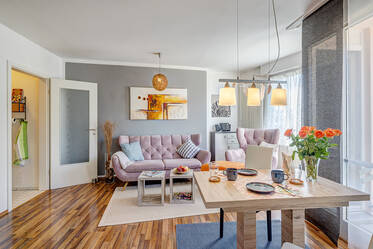 Apartament modern cu loggia orientată spre sud-vest