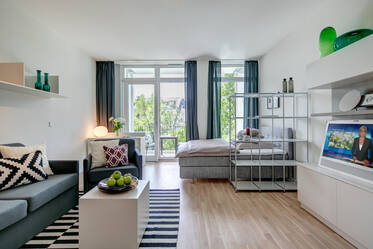 Großzügige 1-Zimmer Wohnung, hochwertig möbliert