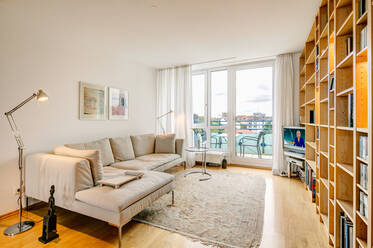 M-Neuhausen: 2-Zi.-Dachterreassenwhg mit Internet