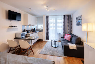 Muito bem mobilado Plano em Neuhausen