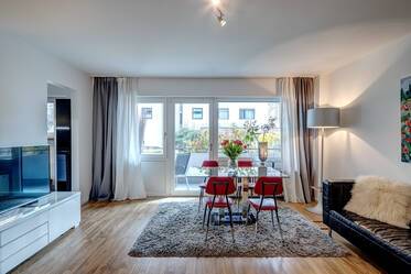 Bardzo ładnie umeblowane Płaski w Moosach