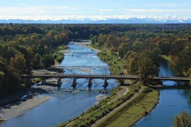 Nagyon szépen berendezett Lapos a  oldalon. Thalkirchen