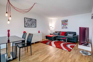 Çok güzel döşenmiş Düz içinde Schwabing
