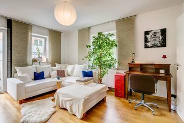 Schöne möblierte Wohnung içinde Laim