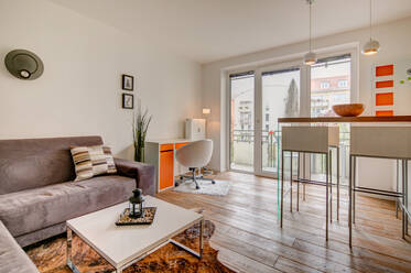 Schwabing, zwischen Luitpoldpark und Olympiapark: moderne und hochwertig ausgestattete Wohnung 