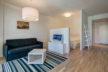 Premium flat: Πολύ ωραία επιπλωμένο Επίπεδη στο Bogenhausen