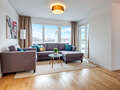 Podkrovní byt München Am Hart 01 Living 10425