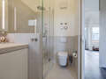 Апартамент с покривна тераса München Arabellapark 04 Баня 11226