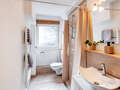 Ploché München Schwabing-West 01 Koupelna 14098