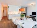 Апартамент с покривна тераса München Neuhausen 05 Дневна зона 14699