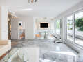 Penthouse lakás München Bogenhausen 01 Nappali 14972
