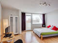 Lapos München Sendling 01 Élő 9409