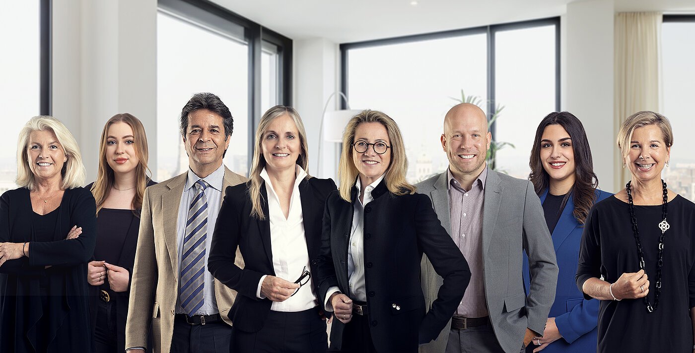 Das Team der Abteilung Immobilienverkauf bei Mr. Lodge – erfahrene Verkaufsexperten, die Eigentümer beim erfolgreichen Verkauf möblierter Wohnungen in München persönlich begleiten.